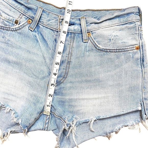 LEVI'S 501 Original Cut Off Denim Shorts - Picture 13 of 13